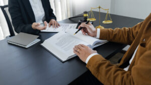 Get Legal Help With a Box Truck Accident in 1200 Riverplace Blvd, STE 902, Jacksonville, FL